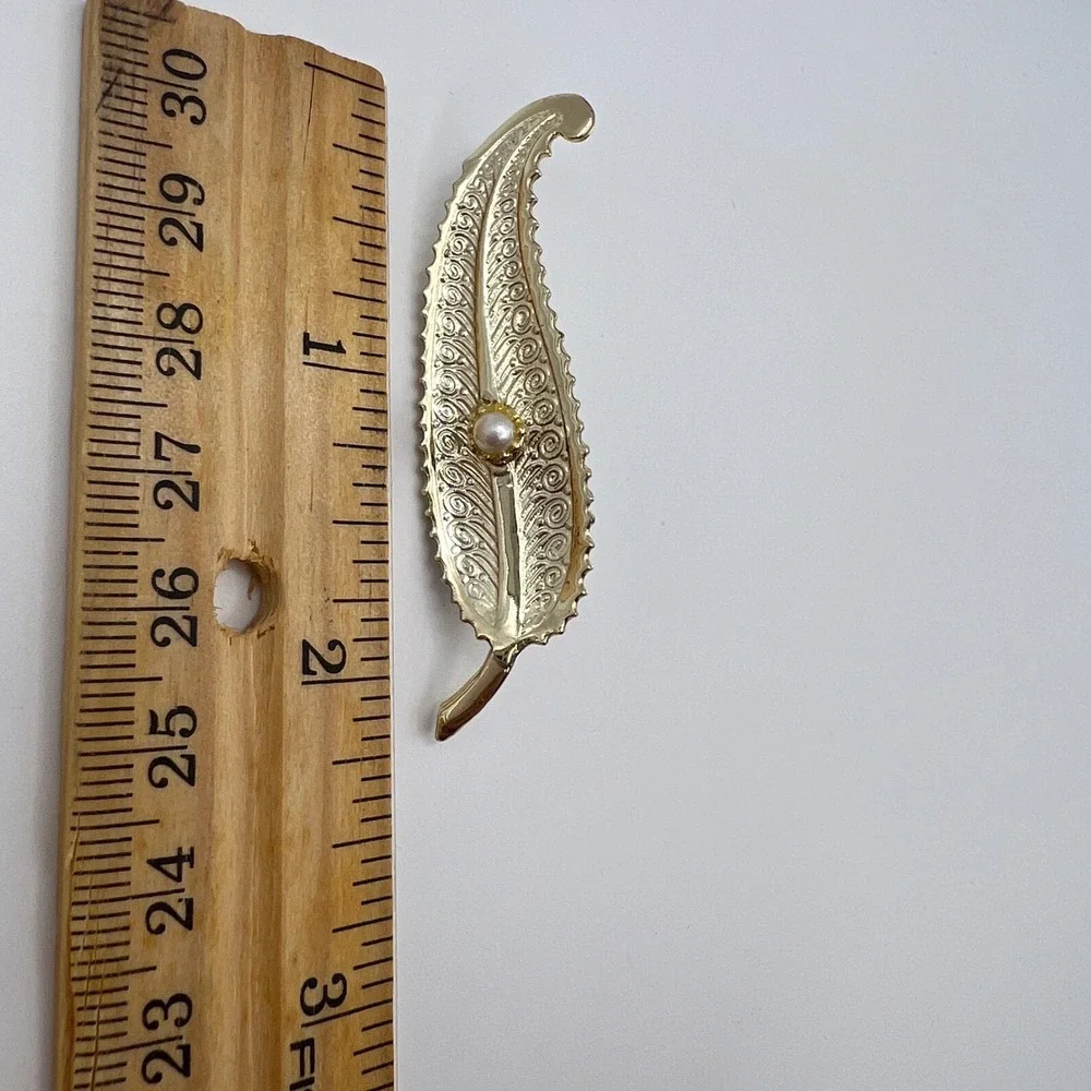 Vintage Gerrys Brooch Lot 3pc Gold‎ Silver Tone Feather Leaf Pearl Bow Pins